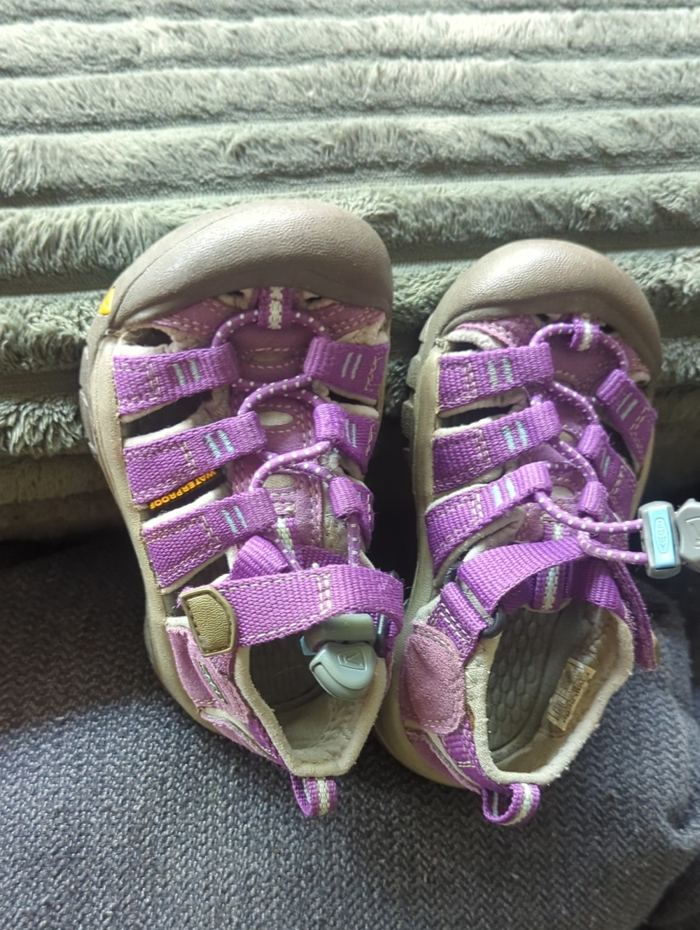 Adorable Keen Purple Sandals Size 8/ Euro 24
